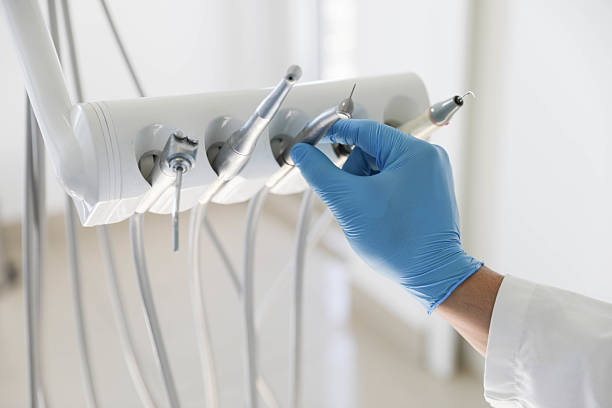 Professional Teeth Whitening technician working in Lebanon, VA